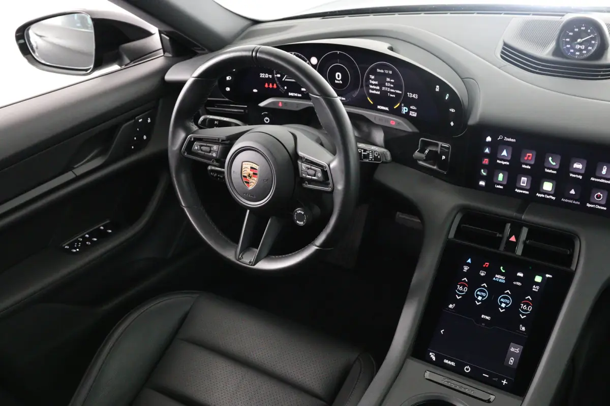 4 93 kWh | SOH 93% | Sport Chrono | Luchtvering | BOSE | LED | Memory | Panorama Dak | 21'' LMV | Camera | BLIS | Leder | Stoelverwarming | Navi | Clima | Cruise Adaptive