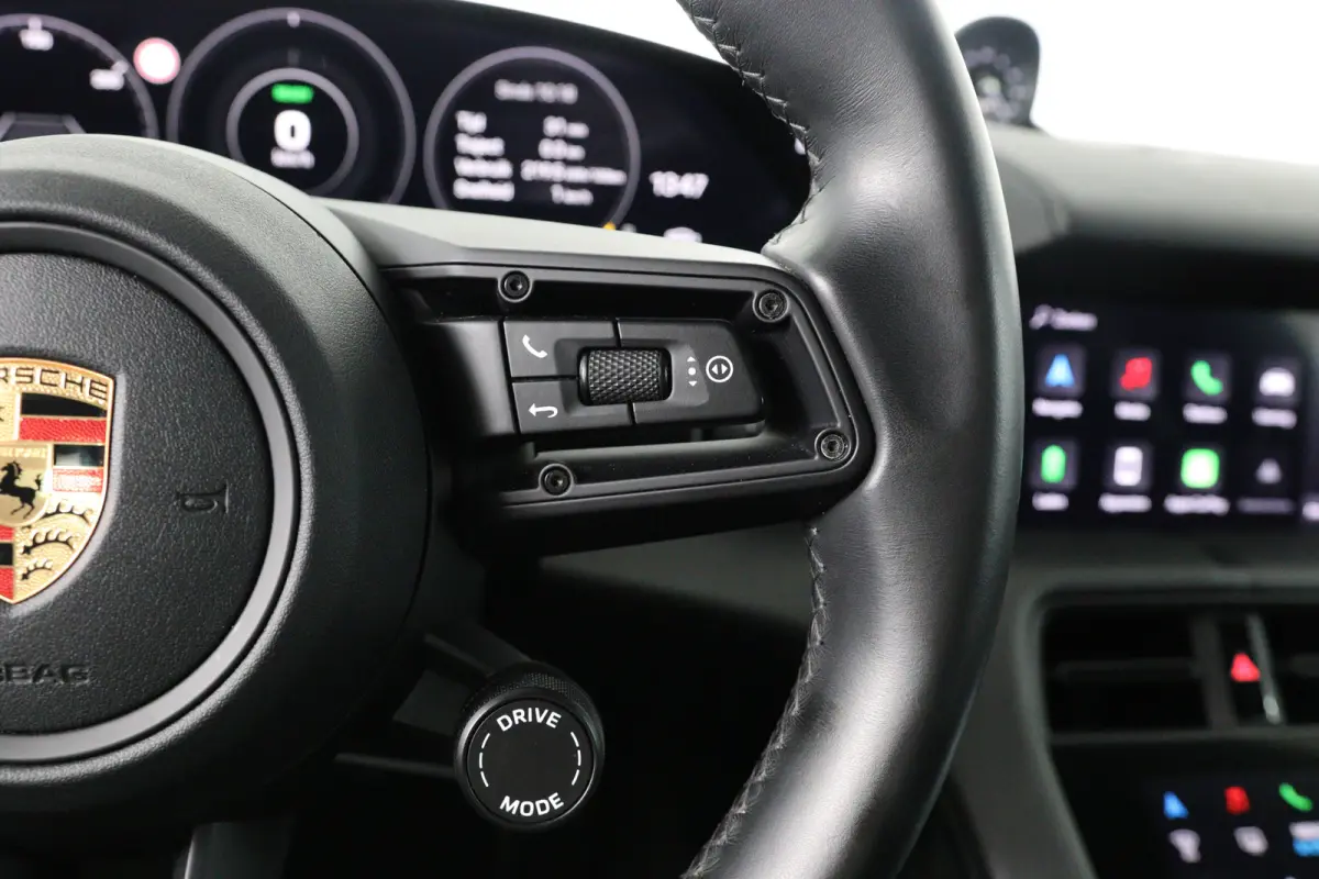 4 93 kWh | SOH 93% | Sport Chrono | Luchtvering | BOSE | LED | Memory | Panorama Dak | 21'' LMV | Camera | BLIS | Leder | Stoelverwarming | Navi | Clima | Cruise Adaptive