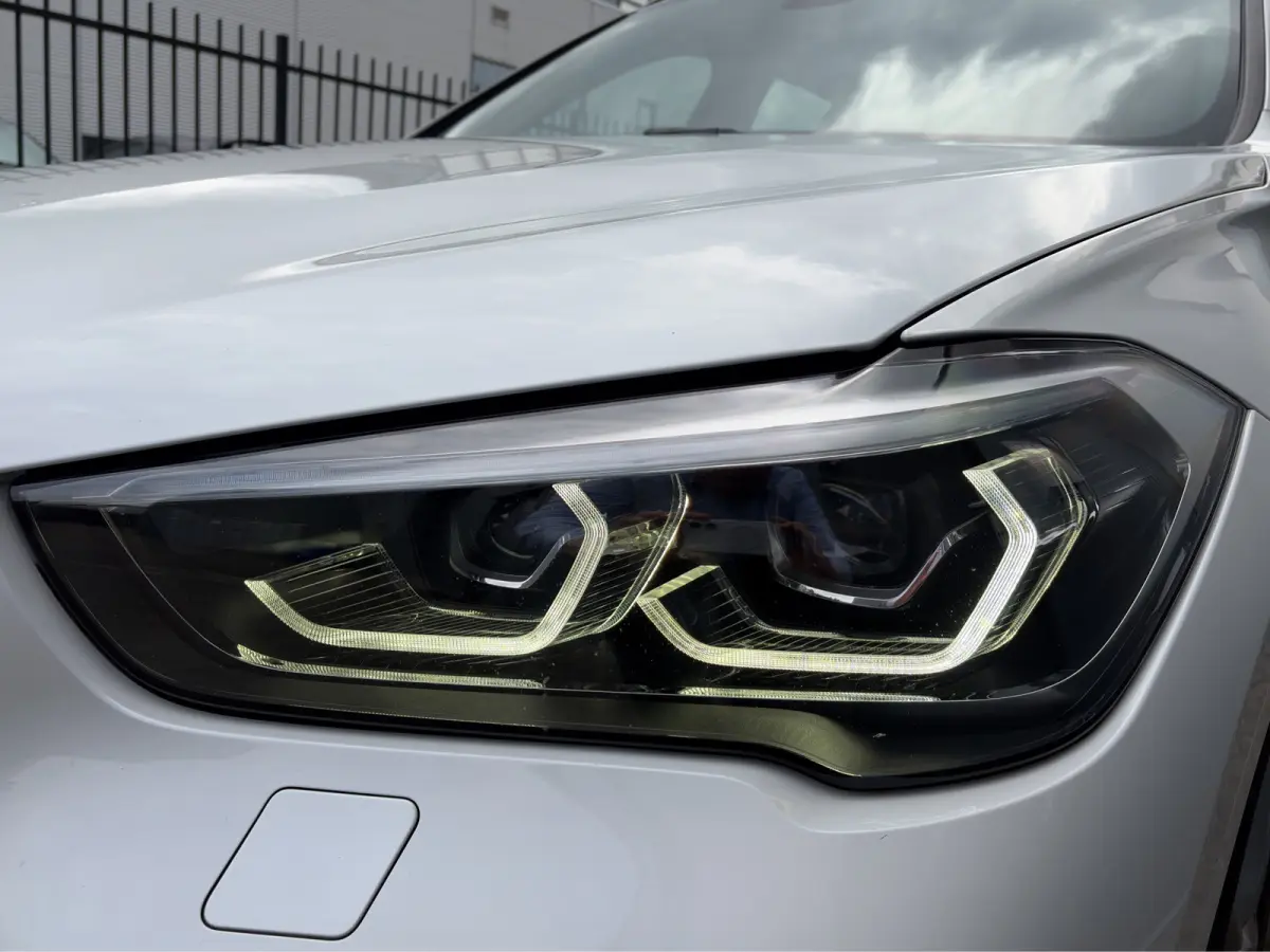 xDrive25e eDrive Edition 220pk M-Sport | M-pakket | Sportstoelen | Trekhaak | Leder | Cruise controle | Climate controle | Navigatie | Elektrische achterklep