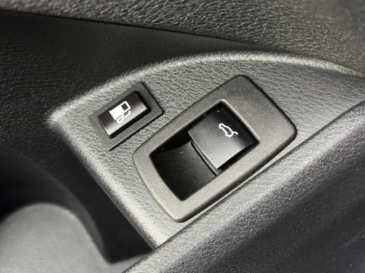 xDrive25e eDrive Edition 220pk M-Sport | M-pakket | Sportstoelen | Trekhaak | Leder | Cruise controle | Climate controle | Navigatie | Elektrische achterklep