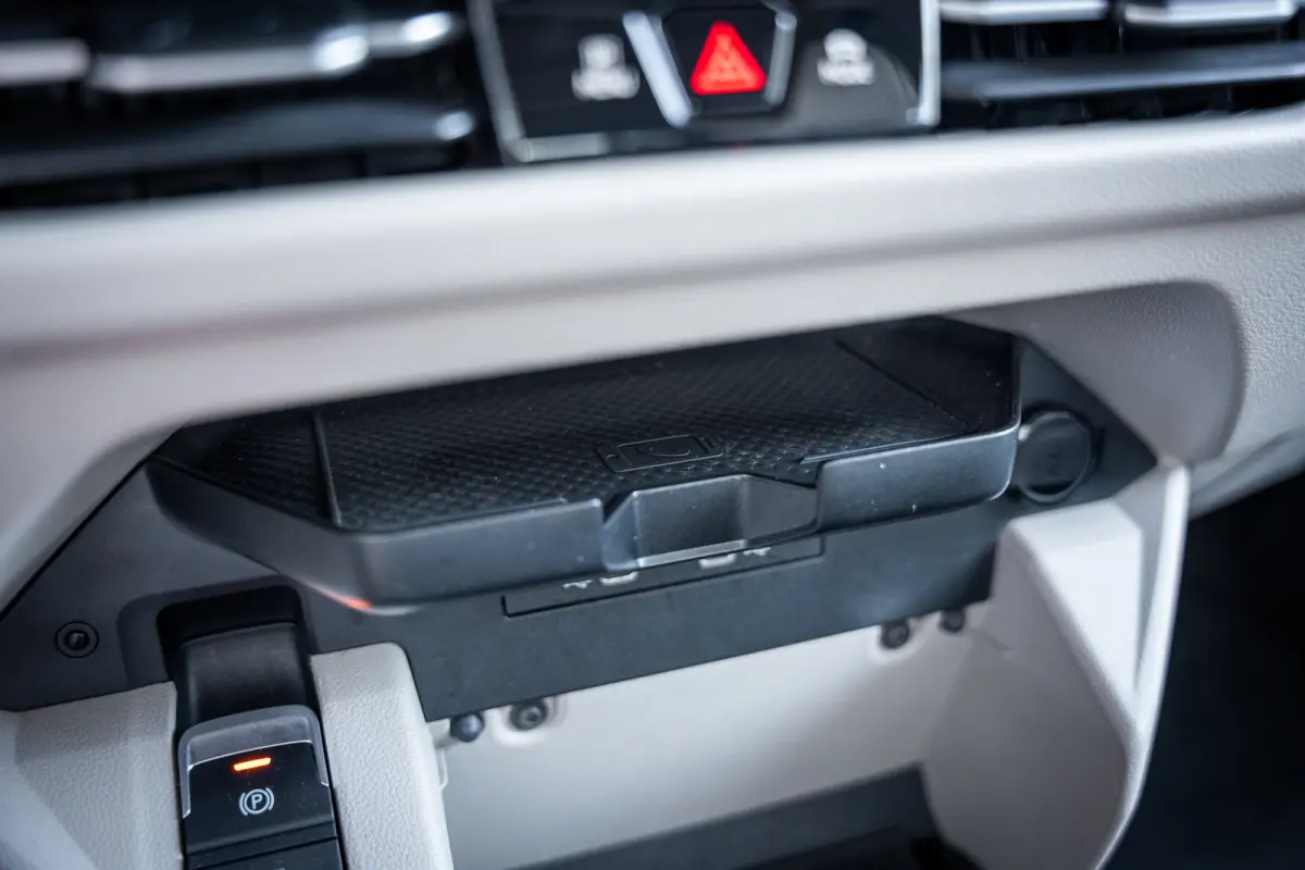 1.4 eHybrid L2H1 Life Business | Achteruitrijcamera | Airco (automatisch) | Apple Carplay/Android Auto|telefoonintegratie premium