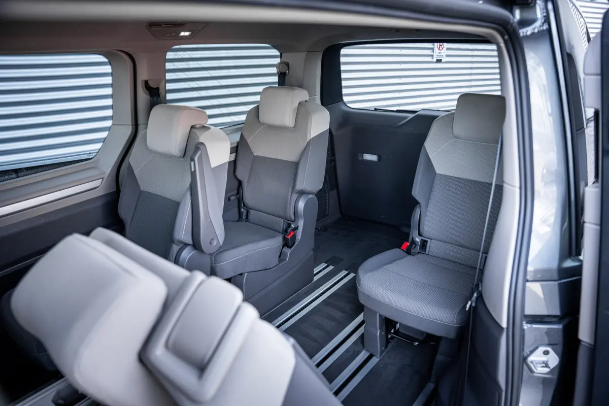 1.4 eHybrid L2H1 Life Business | Achteruitrijcamera | Airco (automatisch) | Apple Carplay/Android Auto|telefoonintegratie premium