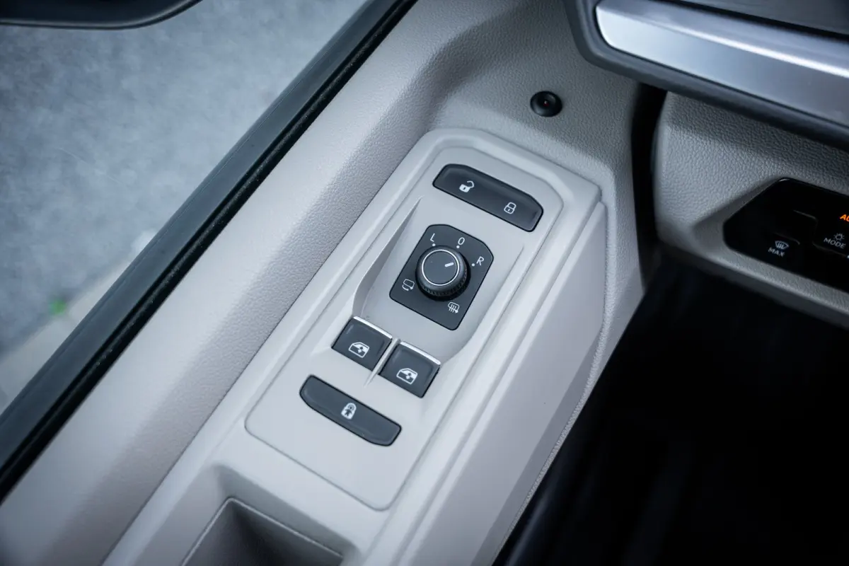 1.4 eHybrid L2H1 Life Business | Achteruitrijcamera | Airco (automatisch) | Apple Carplay/Android Auto|telefoonintegratie premium