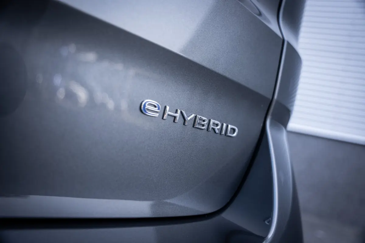 1.4 eHybrid L2H1 Life Business | Achteruitrijcamera | Airco (automatisch) | Apple Carplay/Android Auto|telefoonintegratie premium
