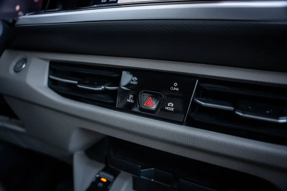 1.4 eHybrid L2H1 Life Business | Achteruitrijcamera | Airco (automatisch) | Apple Carplay/Android Auto|telefoonintegratie premium