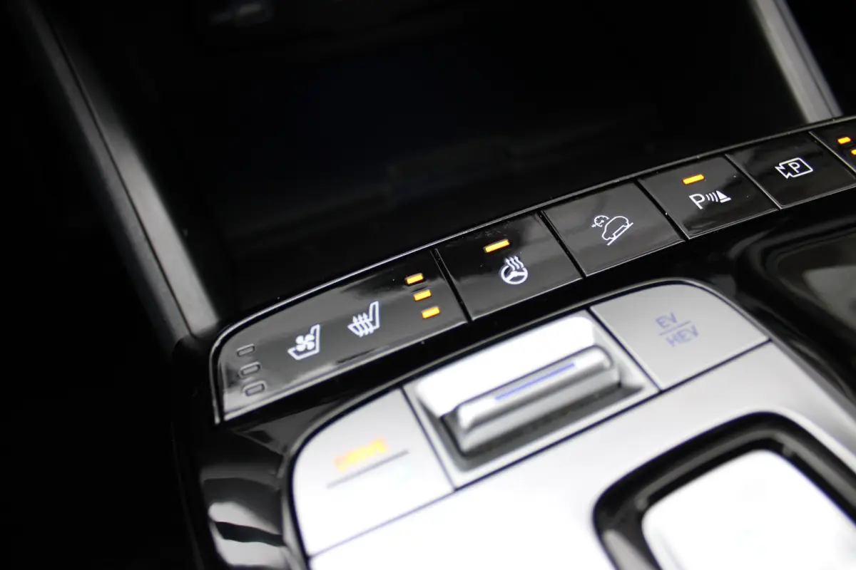 1.6 T-GDI PHEV Premium 4WD | Leder | 360 camera | Elektrische voorstoelen | Automaat