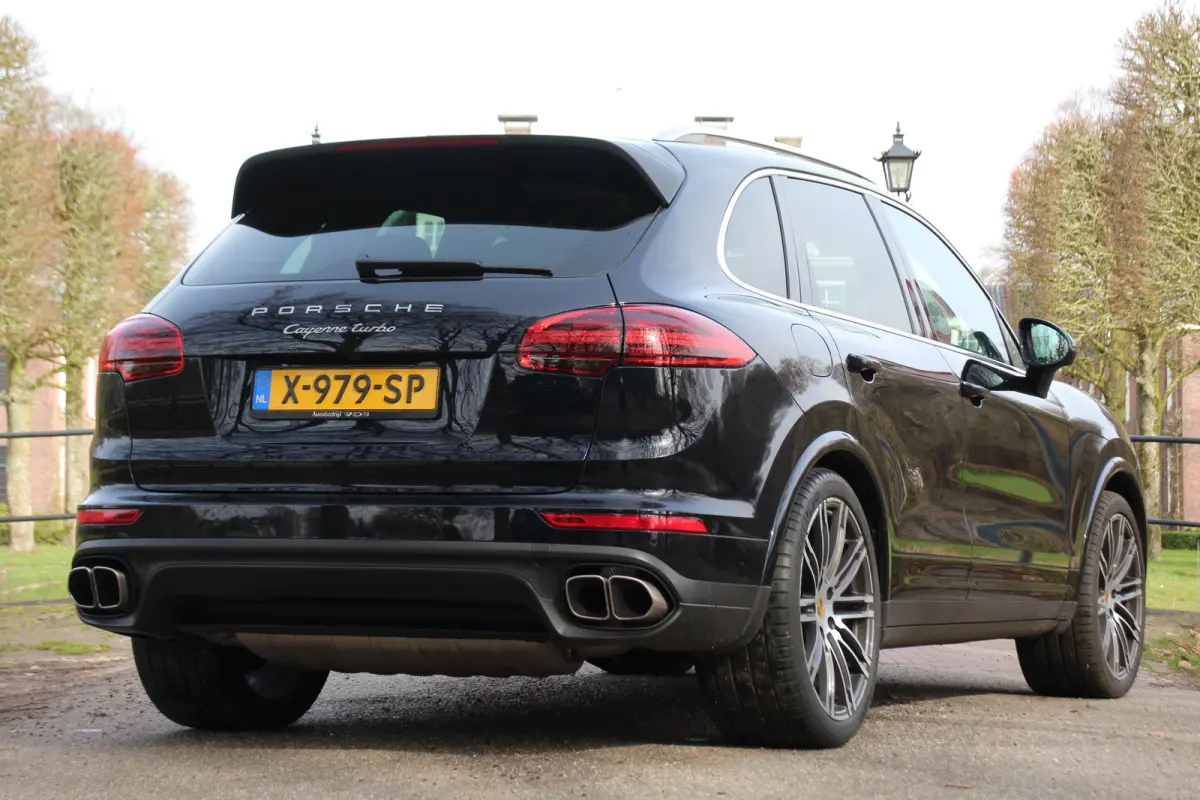 4.8 Turbo | ELEKTR. TREKHAAK | LUCHTVERING | ELEKTR. VOORSTOELEN INCL MEMORY | STOEL VERWARMING + VERKOELING | CAMERA | PARK SENS V+A | PRACHTIGE STAAT!