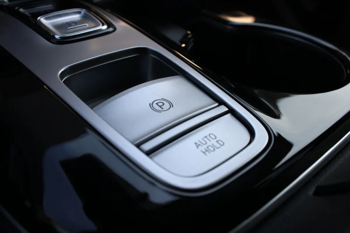 1.6 T-GDI PHEV Comfort Smart 4WD PHEV 265pk 4WD | Achteruitrijcamera | Actieve rijbaanassistentie (LKA) | Apple Carplay/Android Auto|telefoonintegratie premium