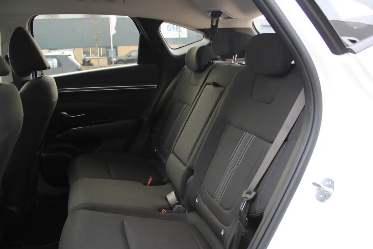 1.6 T-GDI PHEV Comfort Smart 4WD PHEV 265pk 4WD | Achteruitrijcamera | Actieve rijbaanassistentie (LKA) | Apple Carplay/Android Auto|telefoonintegratie premium