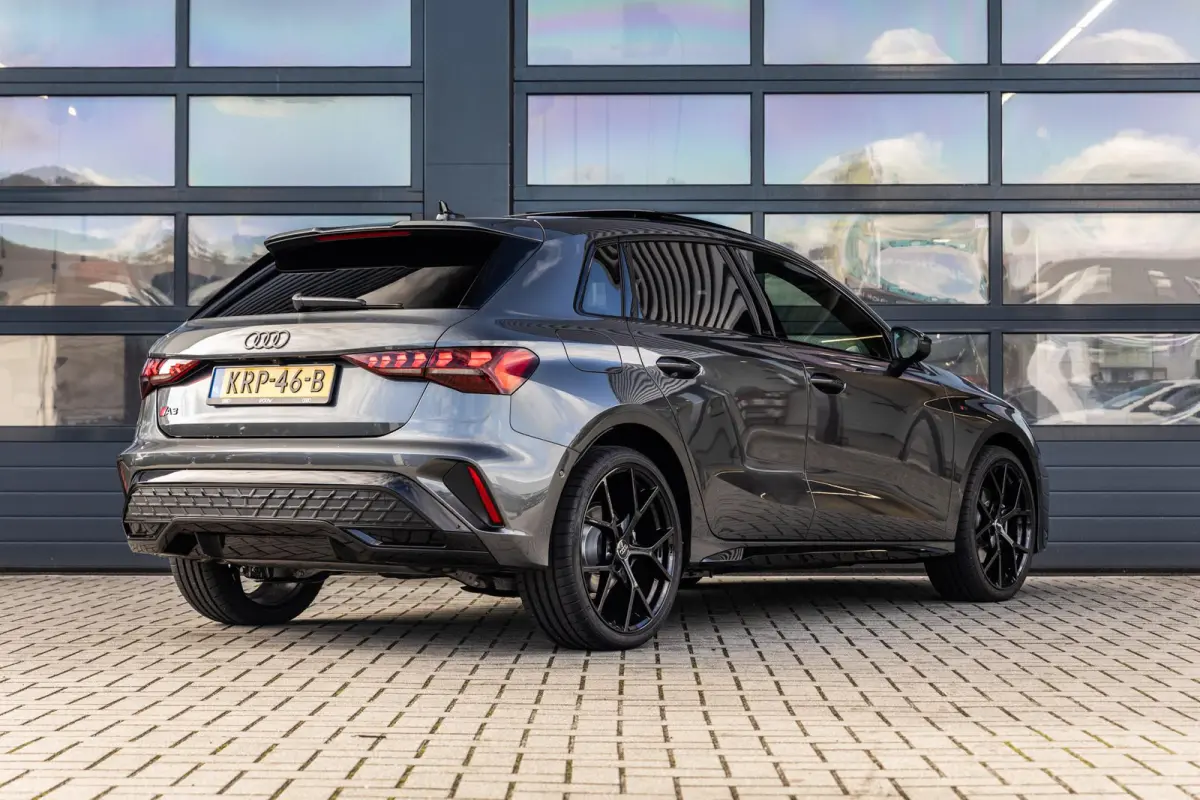40 TFSIe 204pk S edition | Panoramadak | 19" Velgen | Sonos Audio