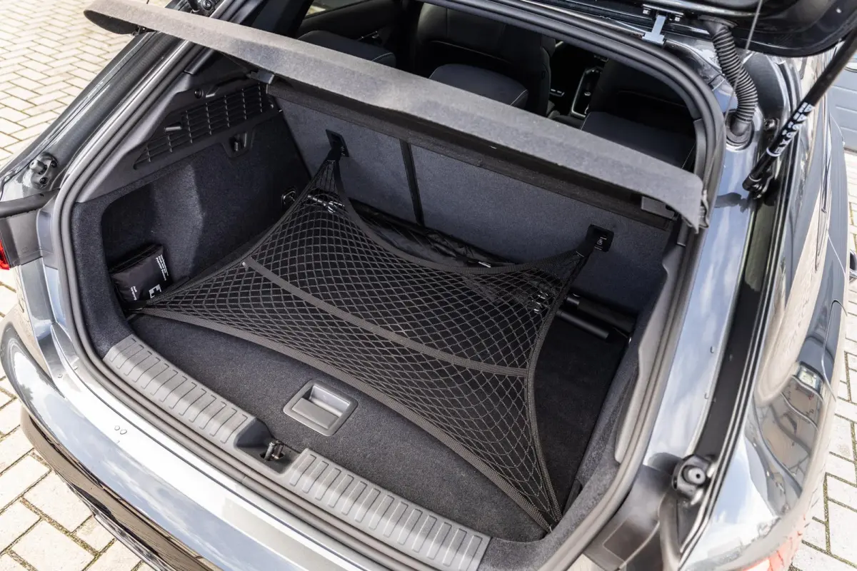 40 TFSIe 204pk S edition | Panoramadak | 19" Velgen | Sonos Audio