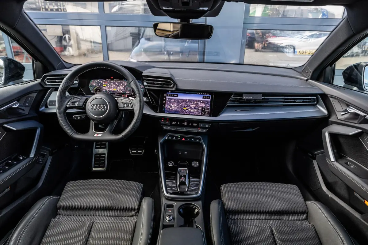 40 TFSIe 204pk S edition | Panoramadak | 19" Velgen | Sonos Audio
