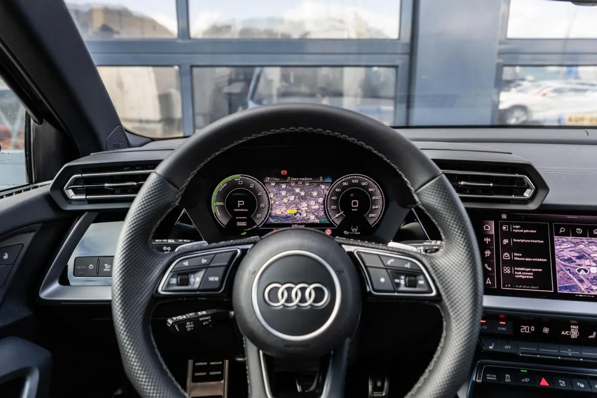 40 TFSIe 204pk S edition | Panoramadak | 19" Velgen | Sonos Audio