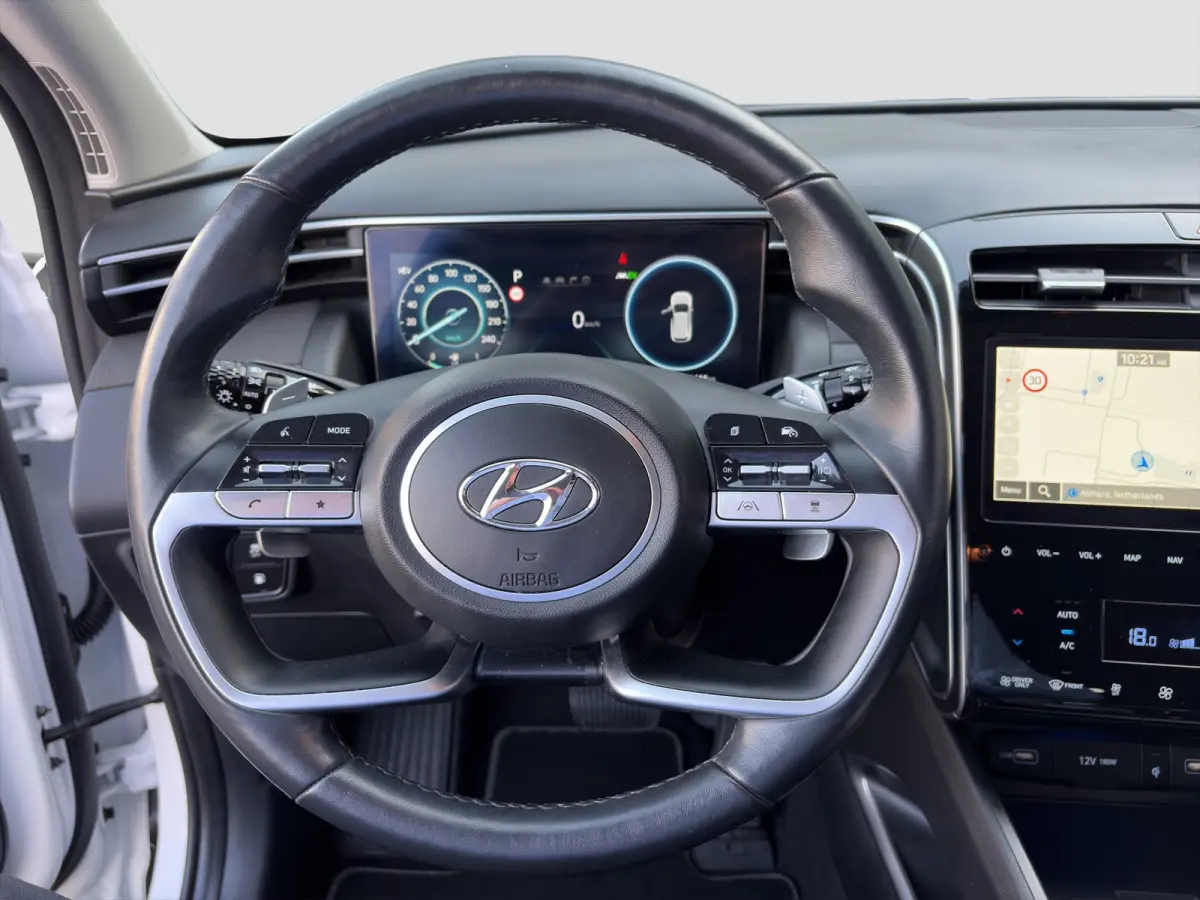 1.6 T-GDI 265pk PHEV Comfort Smart 4WD | Climate | Camera | Carplay | Keyless | Navigatie | Full - Led | Elek. Klep | Winterpakket | 19" Lichtmetaal | Krell Audio | Digitale Cockpit | Parkee
