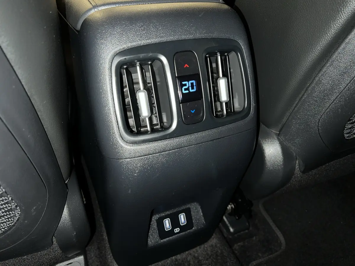 1.6 T-GDI 265pk PHEV Premium 4WD | Leder | Carplay | Climate | Keyless | Navigatie | Elek. Klep | Full - Led | 360 Camera | KRELL Audio | Elek. Stoelen | 19" Lichtmetaal | Winterpakket | Sto