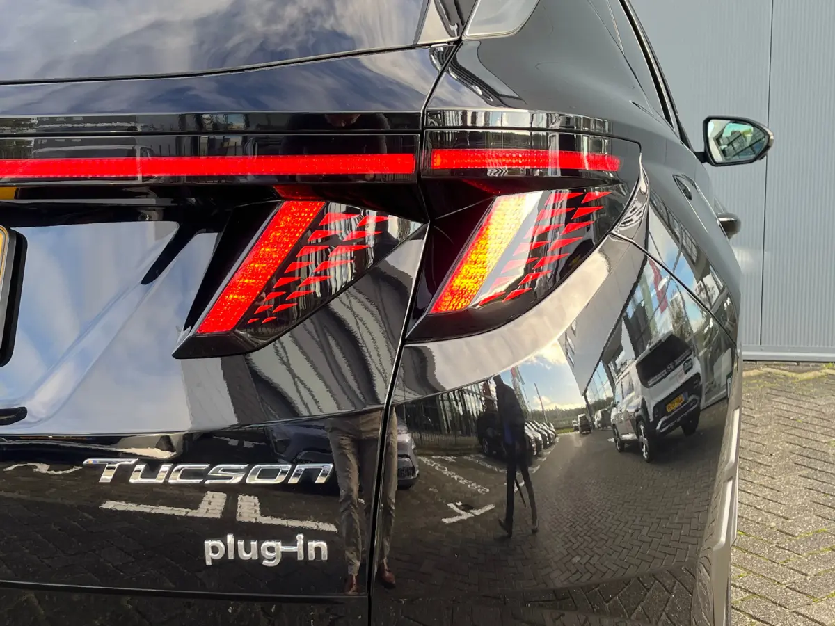 1.6 T-GDI 265pk PHEV Premium 4WD | Leder | Carplay | Climate | Keyless | Navigatie | Elek. Klep | Full - Led | 360 Camera | KRELL Audio | Elek. Stoelen | 19" Lichtmetaal | Winterpakket | Sto