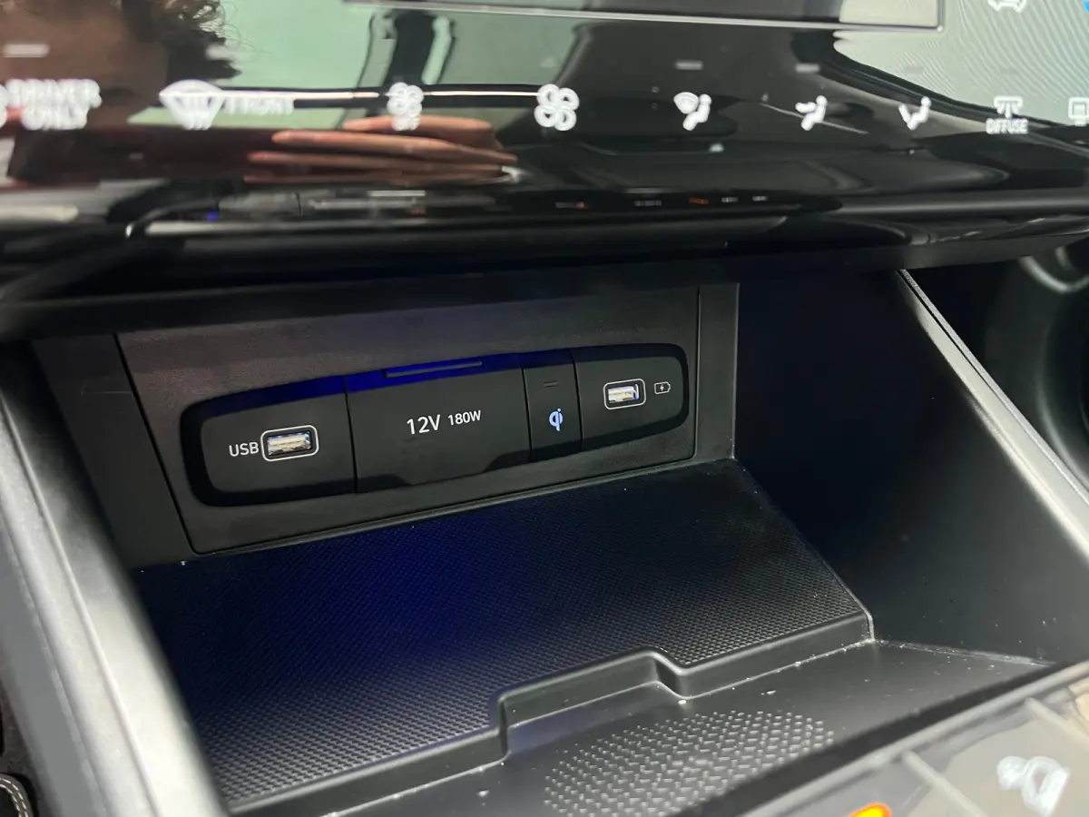 1.6 T-GDI 265pk PHEV Premium 4WD | Leder | Carplay | Climate | Keyless | Navigatie | Elek. Klep | Full - Led | 360 Camera | KRELL Audio | Elek. Stoelen | 19" Lichtmetaal | Winterpakket | Sto