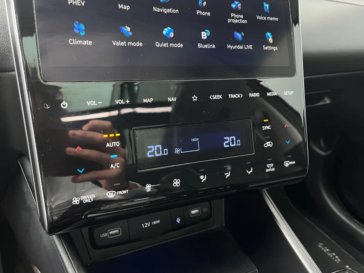 1.6 T-GDI 265pk PHEV Premium 4WD | Leder | Carplay | Climate | Keyless | Navigatie | Elek. Klep | Full - Led | 360 Camera | KRELL Audio | Elek. Stoelen | 19" Lichtmetaal | Winterpakket | Sto