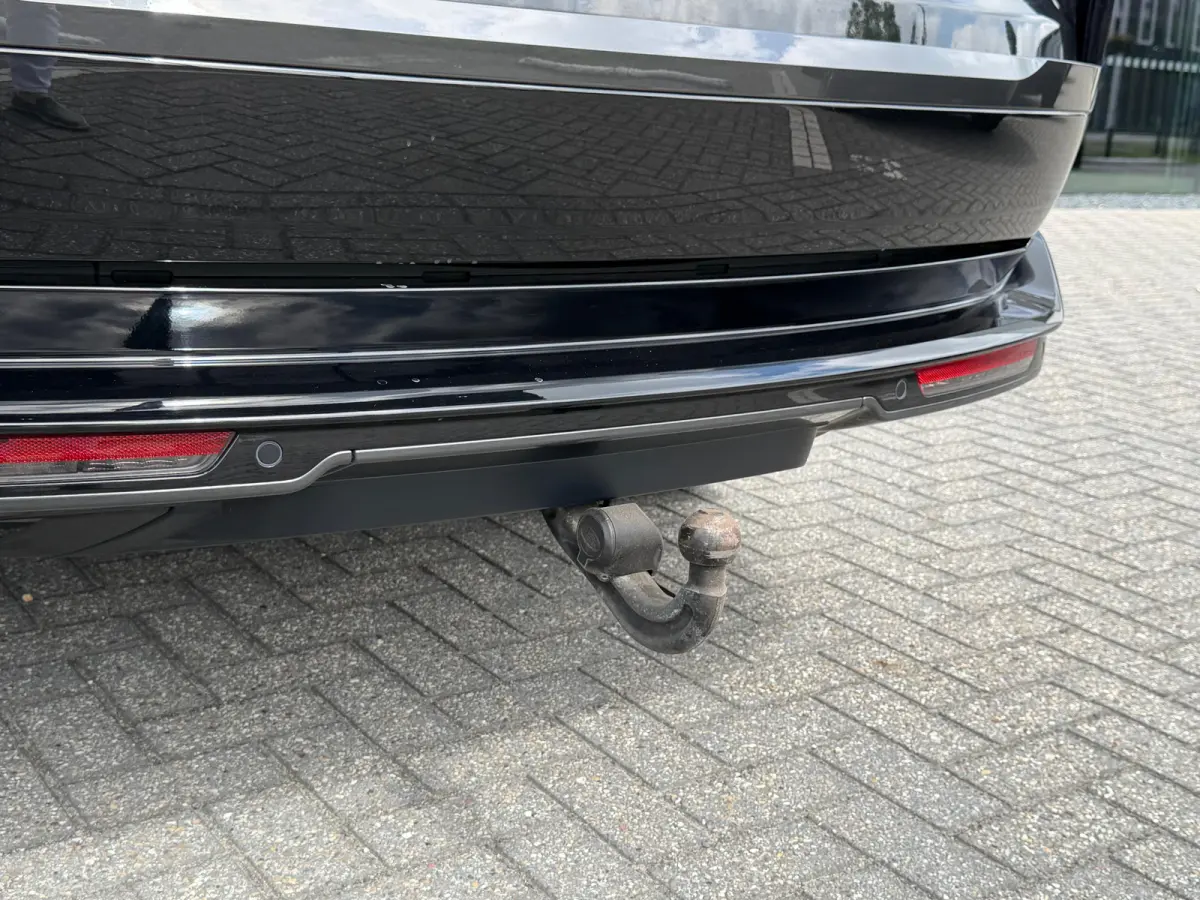 P460e Autobiography | Vierwielsturing | Meridian Signature | 23 Inch | Shadow Pack | El. trekhaak | Head-Up | Softclose