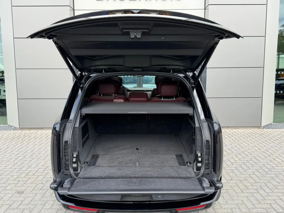 P460e Autobiography | Vierwielsturing | Meridian Signature | 23 Inch | Shadow Pack | El. trekhaak | Head-Up | Softclose