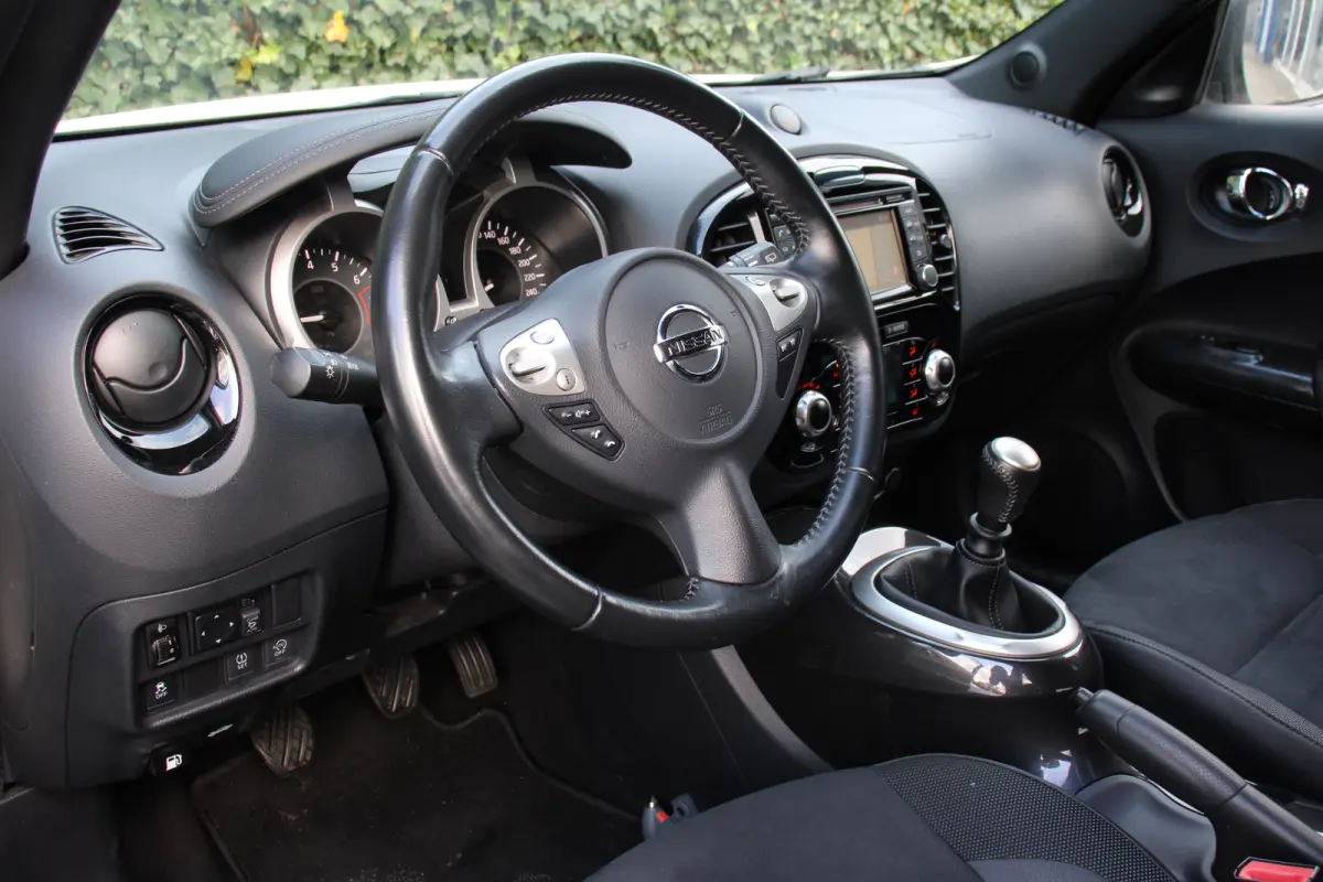 1.2 N-CONNECTA | NL-AUTO! | 1E EIGENAAR! | LEDER/ALCANTARA | CAMERA | NAVI | CRUISE | CLIMA | PARK SENS V+A | PRACHTIGE STAAT!
