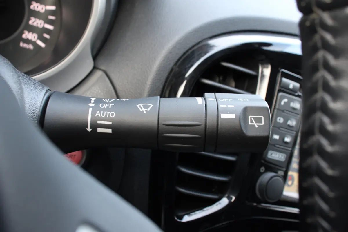 1.2 N-CONNECTA | NL-AUTO! | 1E EIGENAAR! | LEDER/ALCANTARA | CAMERA | NAVI | CRUISE | CLIMA | PARK SENS V+A | PRACHTIGE STAAT!