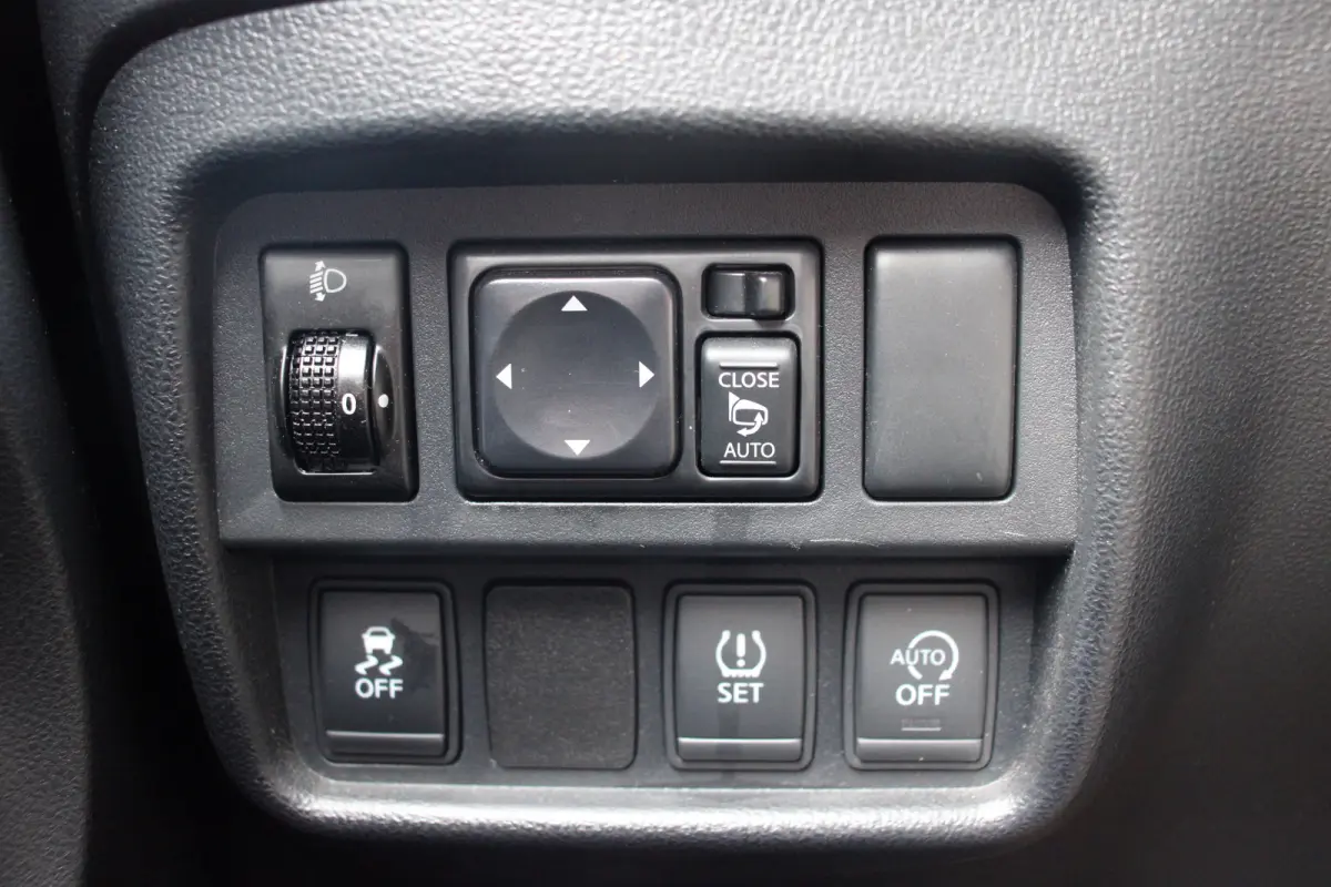 1.2 N-CONNECTA | NL-AUTO! | 1E EIGENAAR! | LEDER/ALCANTARA | CAMERA | NAVI | CRUISE | CLIMA | PARK SENS V+A | PRACHTIGE STAAT!