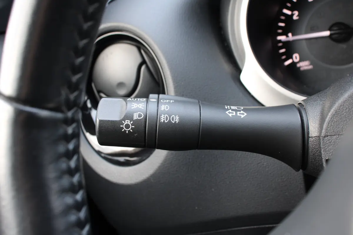 1.2 N-CONNECTA | NL-AUTO! | 1E EIGENAAR! | LEDER/ALCANTARA | CAMERA | NAVI | CRUISE | CLIMA | PARK SENS V+A | PRACHTIGE STAAT!