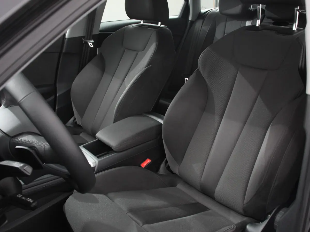 40 TFSI 205pk Automaat S Line Plus Navigatie Climate Control Cruise control Lichtmetalen velgen Stoelverwarming Parkeersensoren Elektrische achterklep