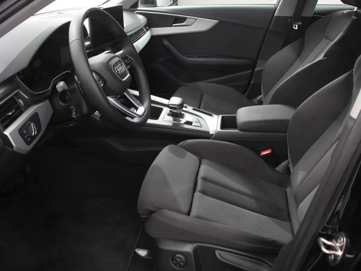 40 TFSI 205pk Automaat S Line Plus Navigatie Climate Control Cruise control Lichtmetalen velgen Stoelverwarming Parkeersensoren Elektrische achterklep