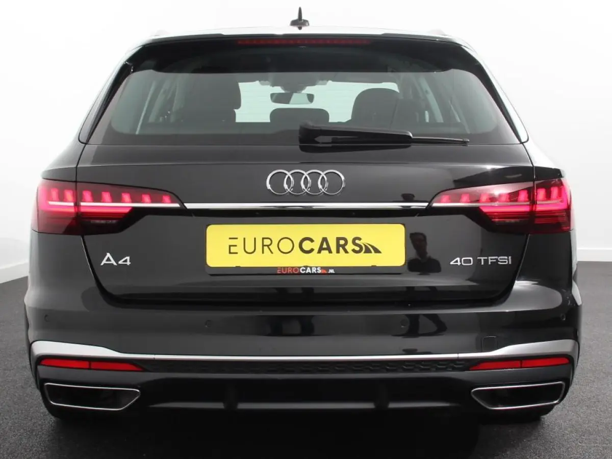 40 TFSI 205pk Automaat S Line Plus Navigatie Climate Control Cruise control Lichtmetalen velgen Stoelverwarming Parkeersensoren Elektrische achterklep