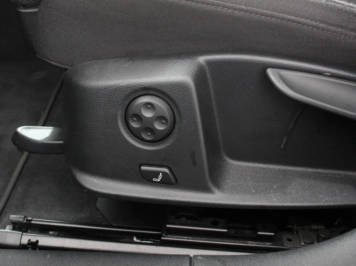 40 TFSI 205pk Automaat S Line Plus Navigatie Climate Control Cruise control Lichtmetalen velgen Stoelverwarming Parkeersensoren Elektrische achterklep