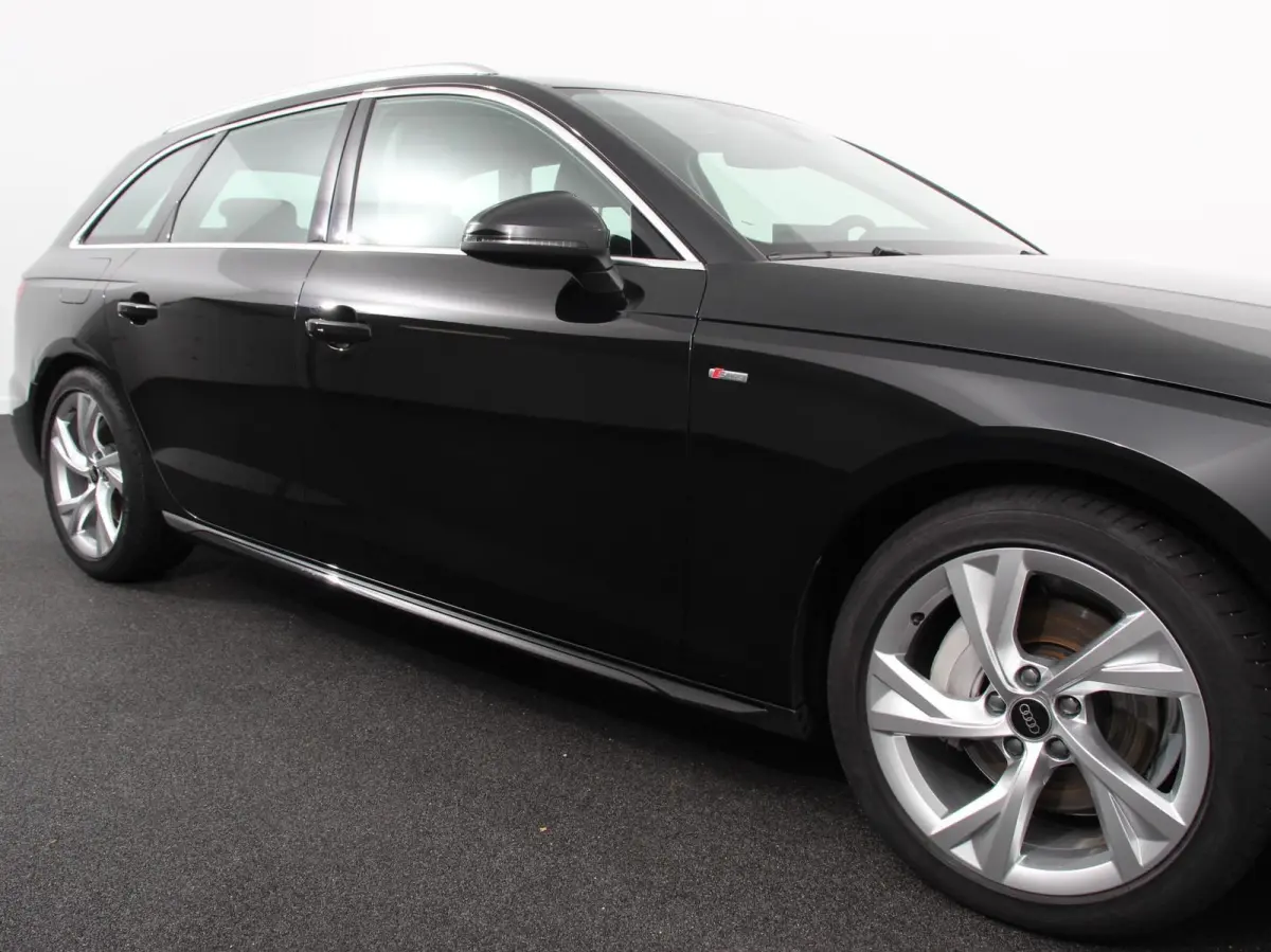 40 TFSI 205pk Automaat S Line Plus Navigatie Climate Control Cruise control Lichtmetalen velgen Stoelverwarming Parkeersensoren Elektrische achterklep