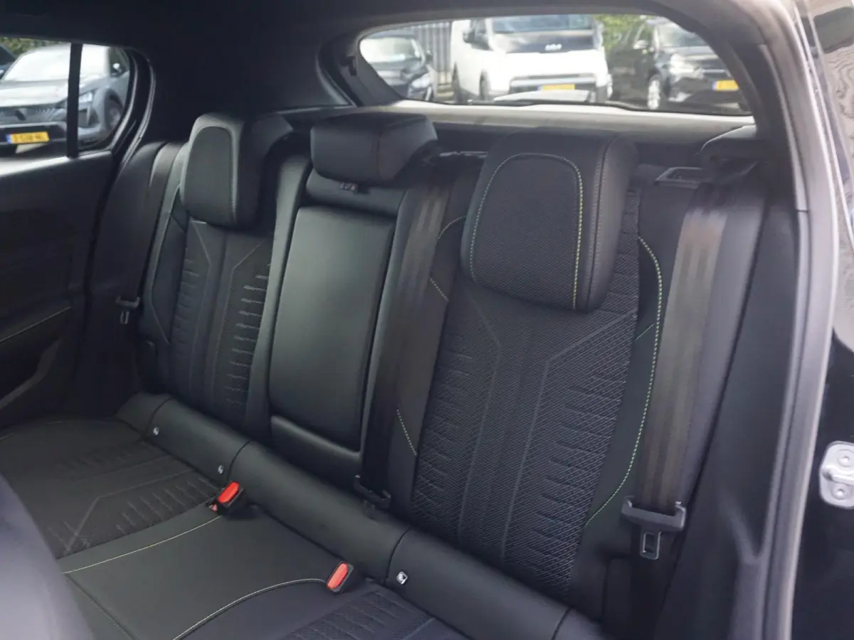 1.2 Hybrid 145 e-DCS6 GT | 360 Camera l cruise control adaptief l navi