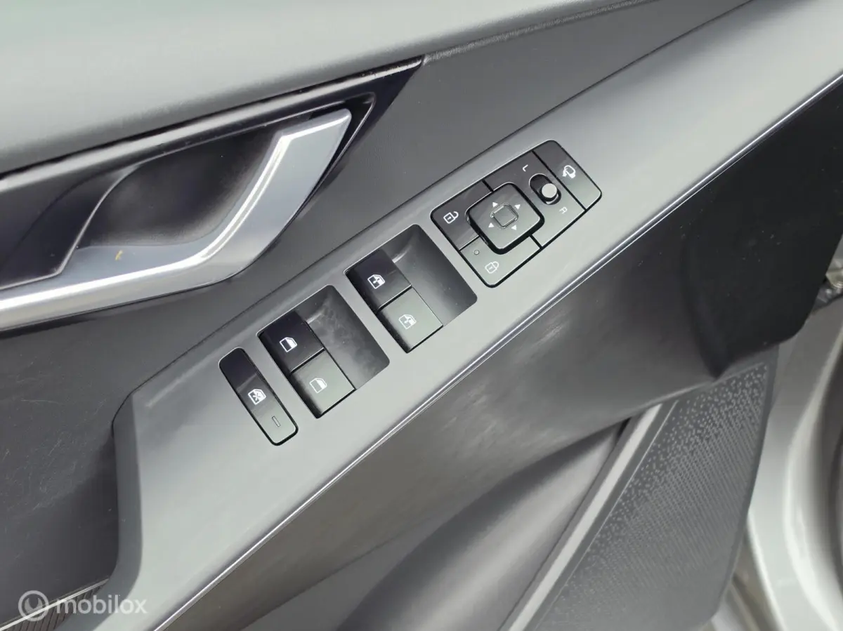 64,8 kWh CAMERA CARPLAY NAVI ACC 3-FASE
