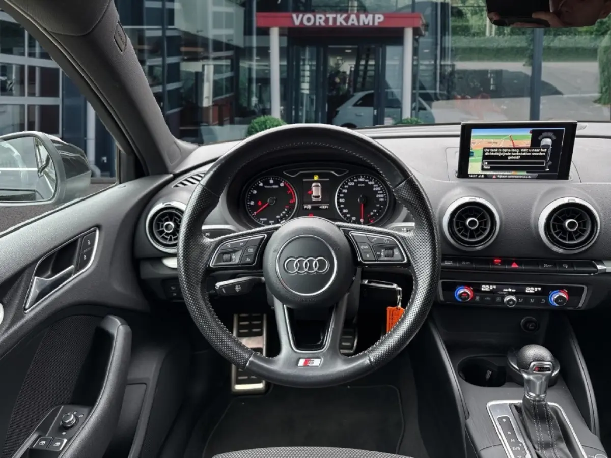 1.0 TFSI S-TRONIC SPORT S-LINE PDC/CRUISE/CLIMA/LED/NAVI