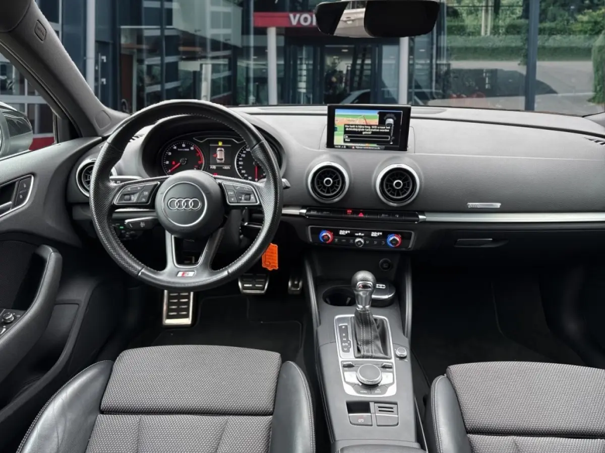 1.0 TFSI S-TRONIC SPORT S-LINE PDC/CRUISE/CLIMA/LED/NAVI