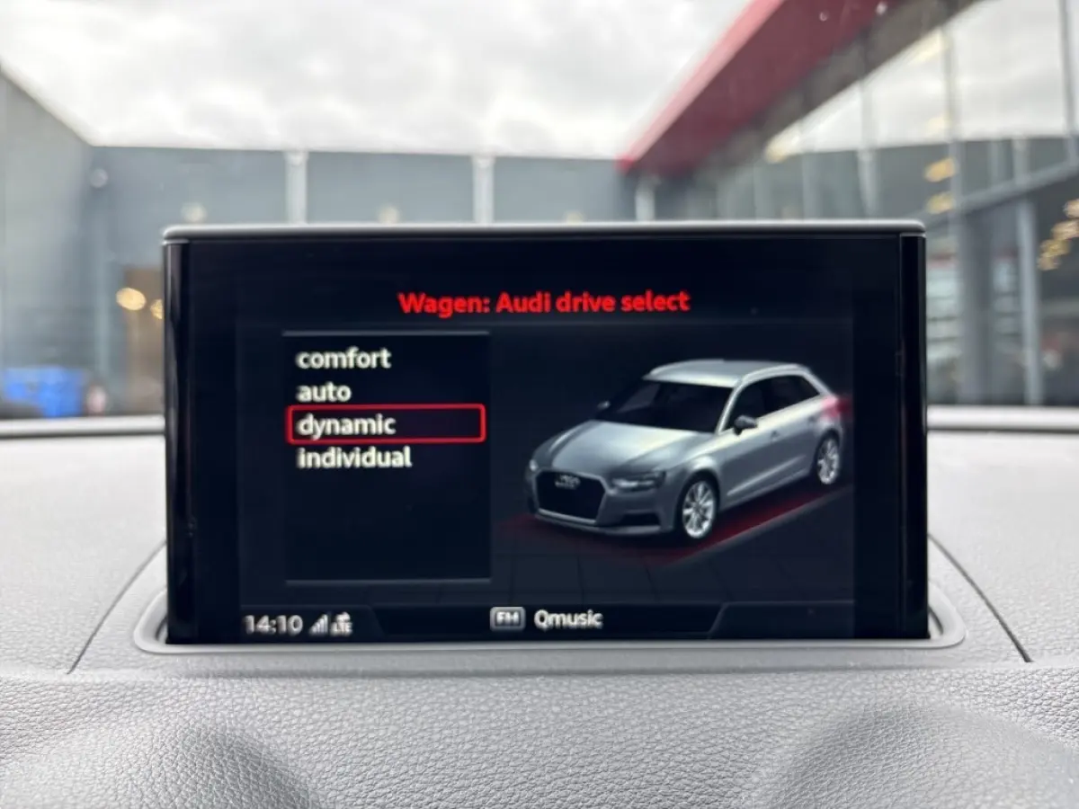1.0 TFSI S-TRONIC SPORT S-LINE PDC/CRUISE/CLIMA/LED/NAVI