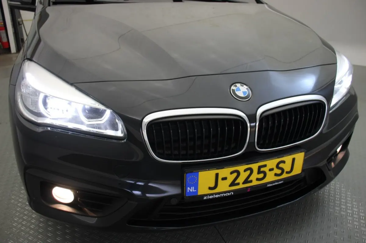 218i High Executive Automaat - Leer, Stoelverw. Navi, Clima, Harman/Kardon