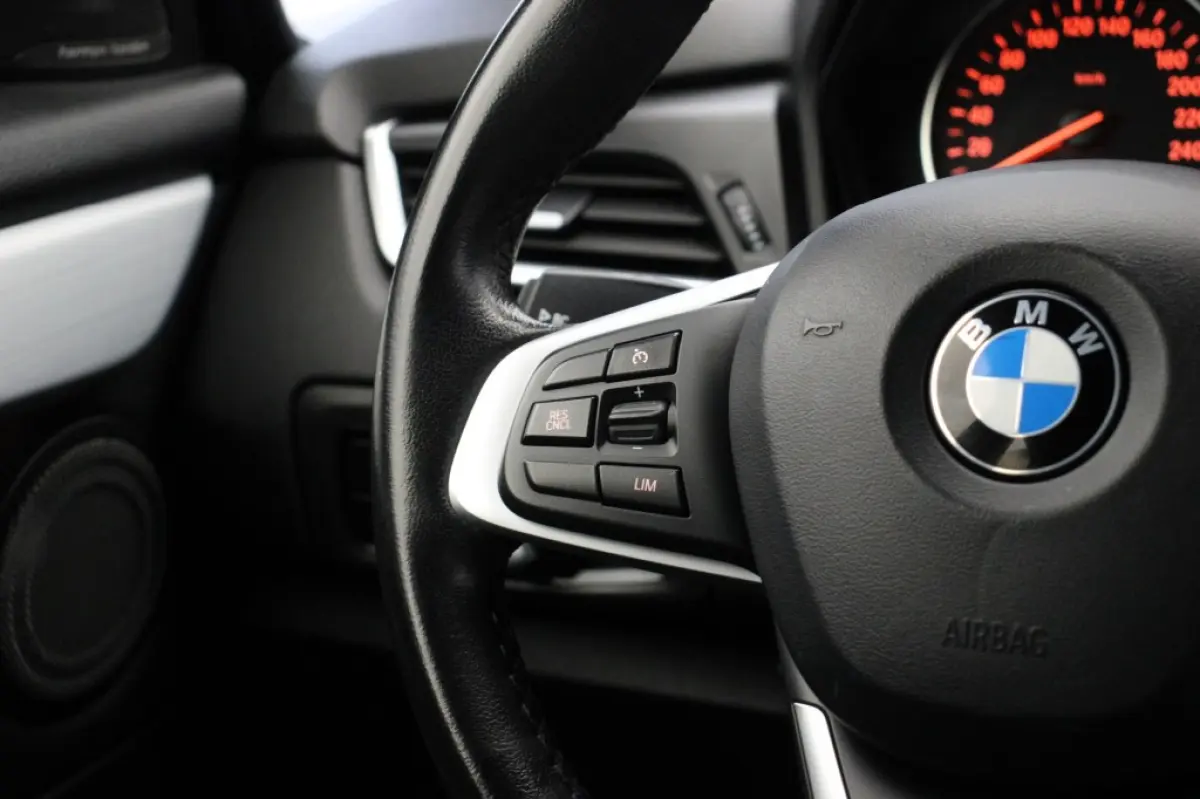 218i High Executive Automaat - Leer, Stoelverw. Navi, Clima, Harman/Kardon