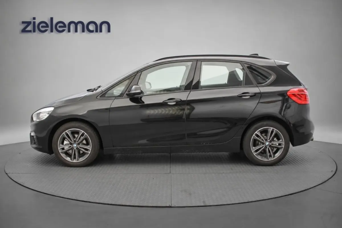 218i High Executive Automaat - Leer, Stoelverw. Navi, Clima, Harman/Kardon