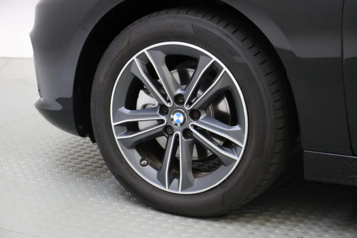 218i High Executive Automaat - Leer, Stoelverw. Navi, Clima, Harman/Kardon