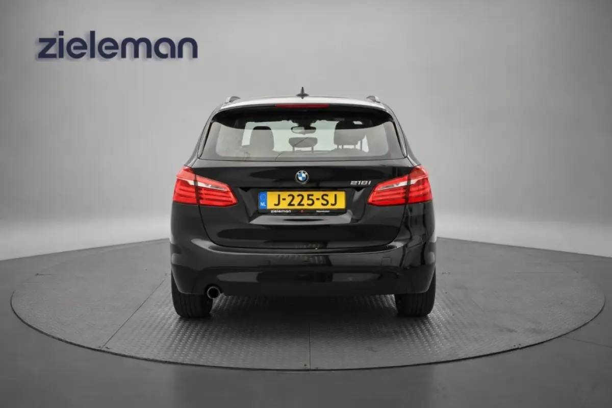 218i High Executive Automaat - Leer, Stoelverw. Navi, Clima, Harman/Kardon