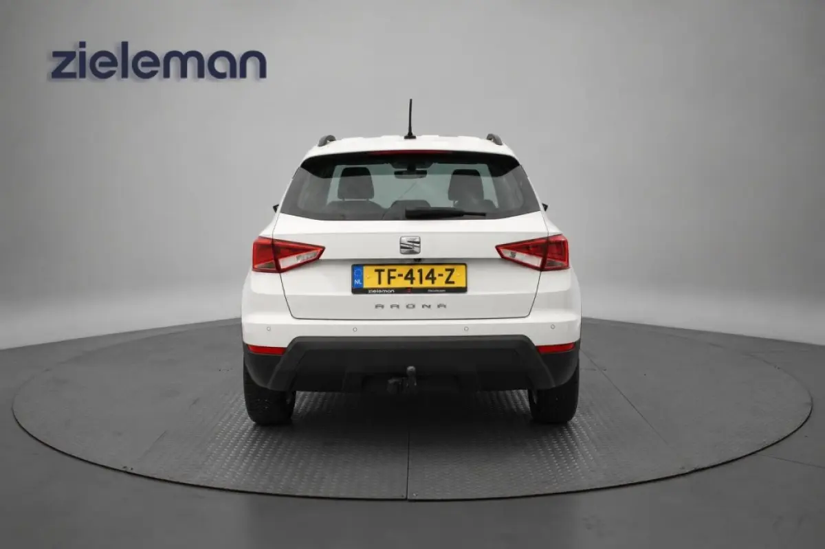 1.0 TSI Style Business Intense - Carplay, Camera, Adapt. Cruise, Clima, Trekhaak