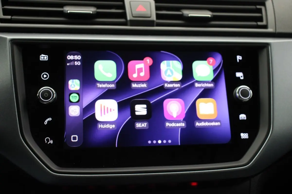 1.0 TSI Style Business Intense - Carplay, Camera, Adapt. Cruise, Clima, Trekhaak