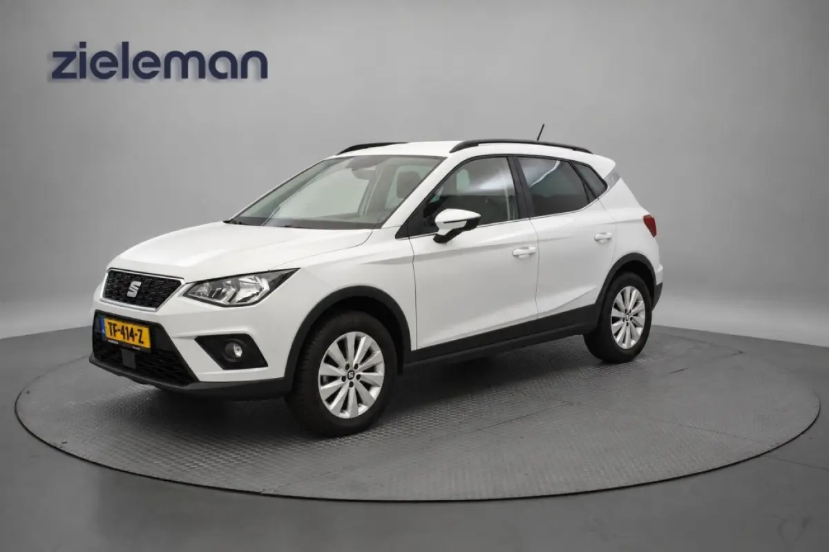 1.0 TSI Style Business Intense - Carplay, Camera, Adapt. Cruise, Clima, Trekhaak