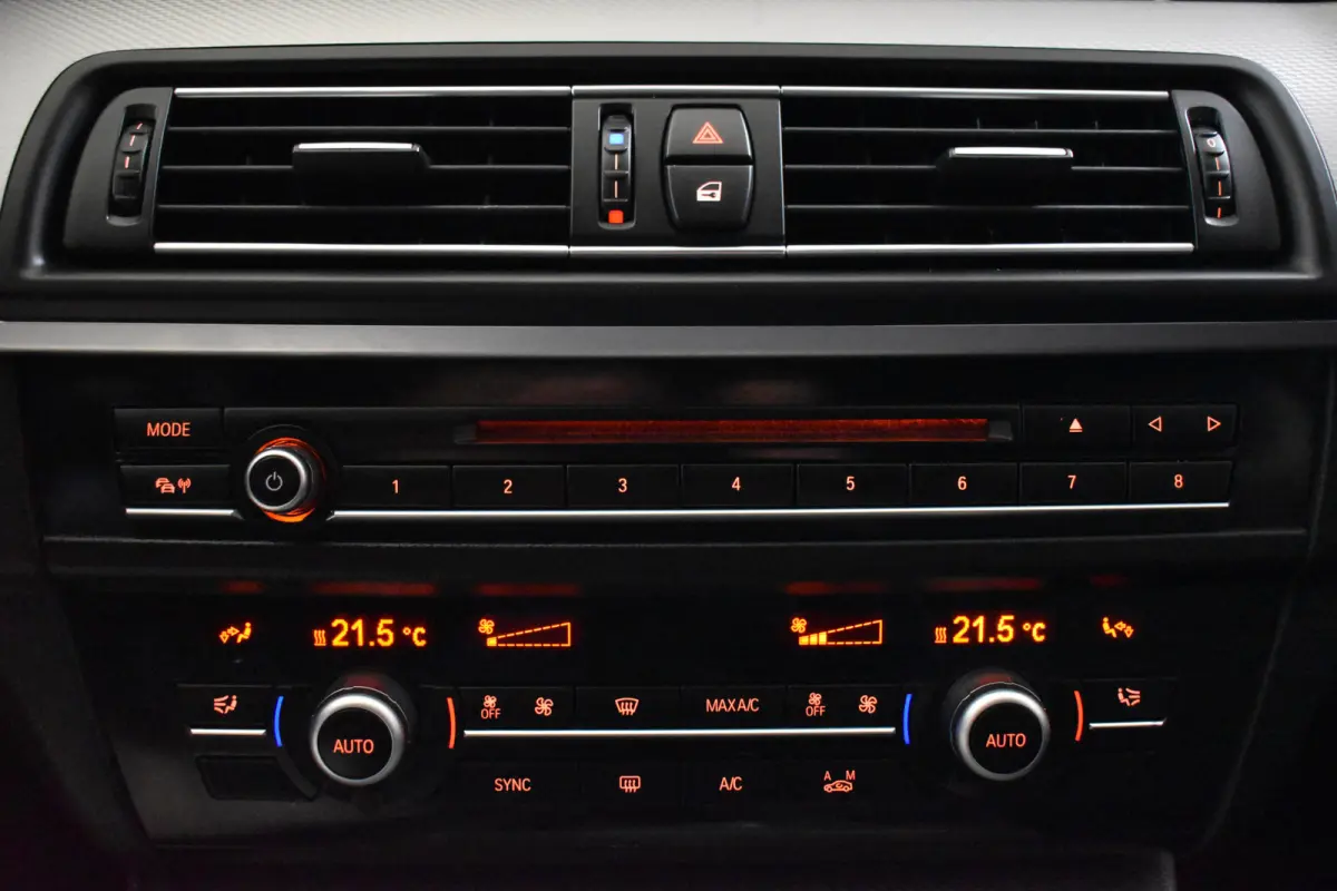 520IA M-SPORT EXECUTIVE NAVI/LED/PDC/M-PAKKET