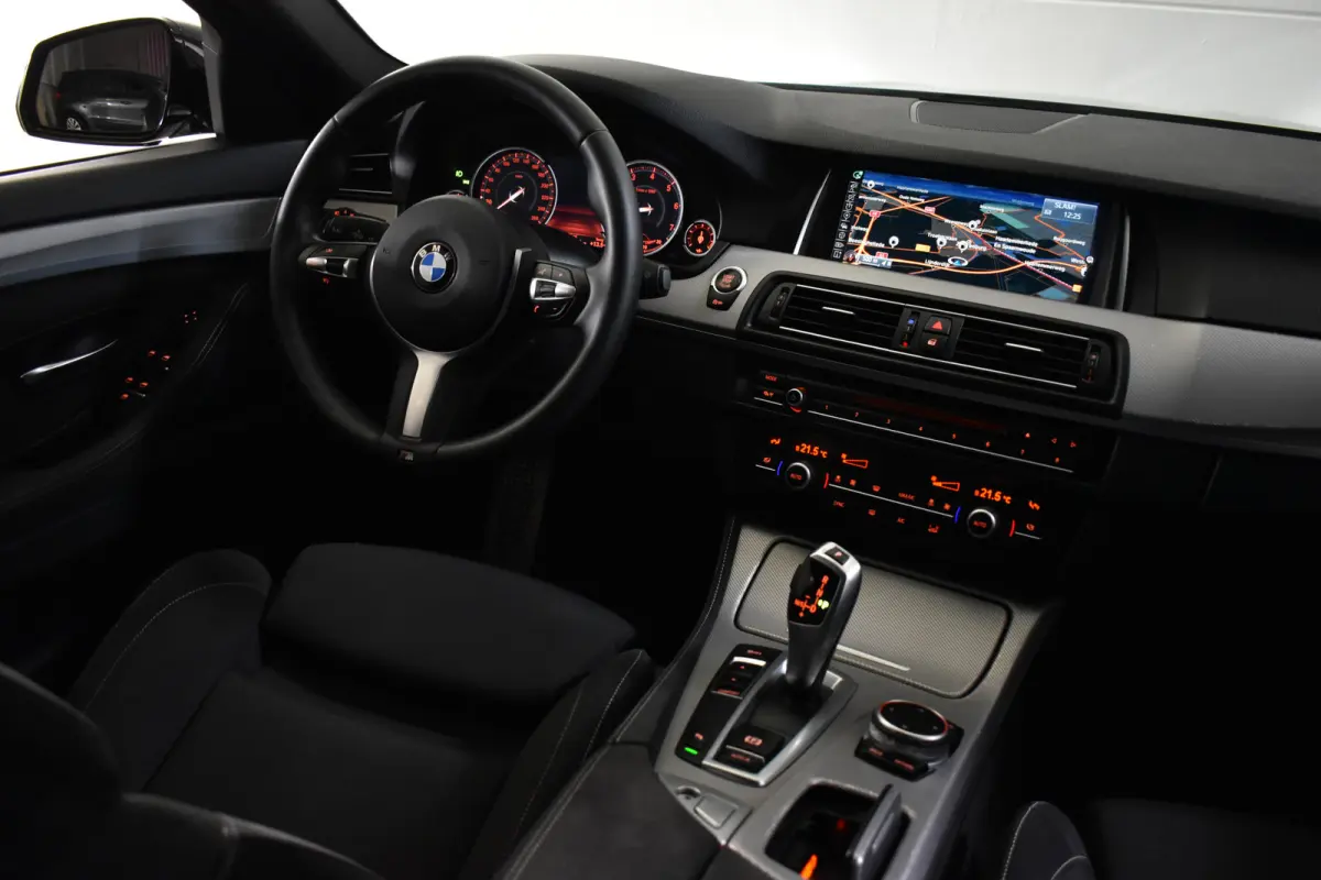520IA M-SPORT EXECUTIVE NAVI/LED/PDC/M-PAKKET