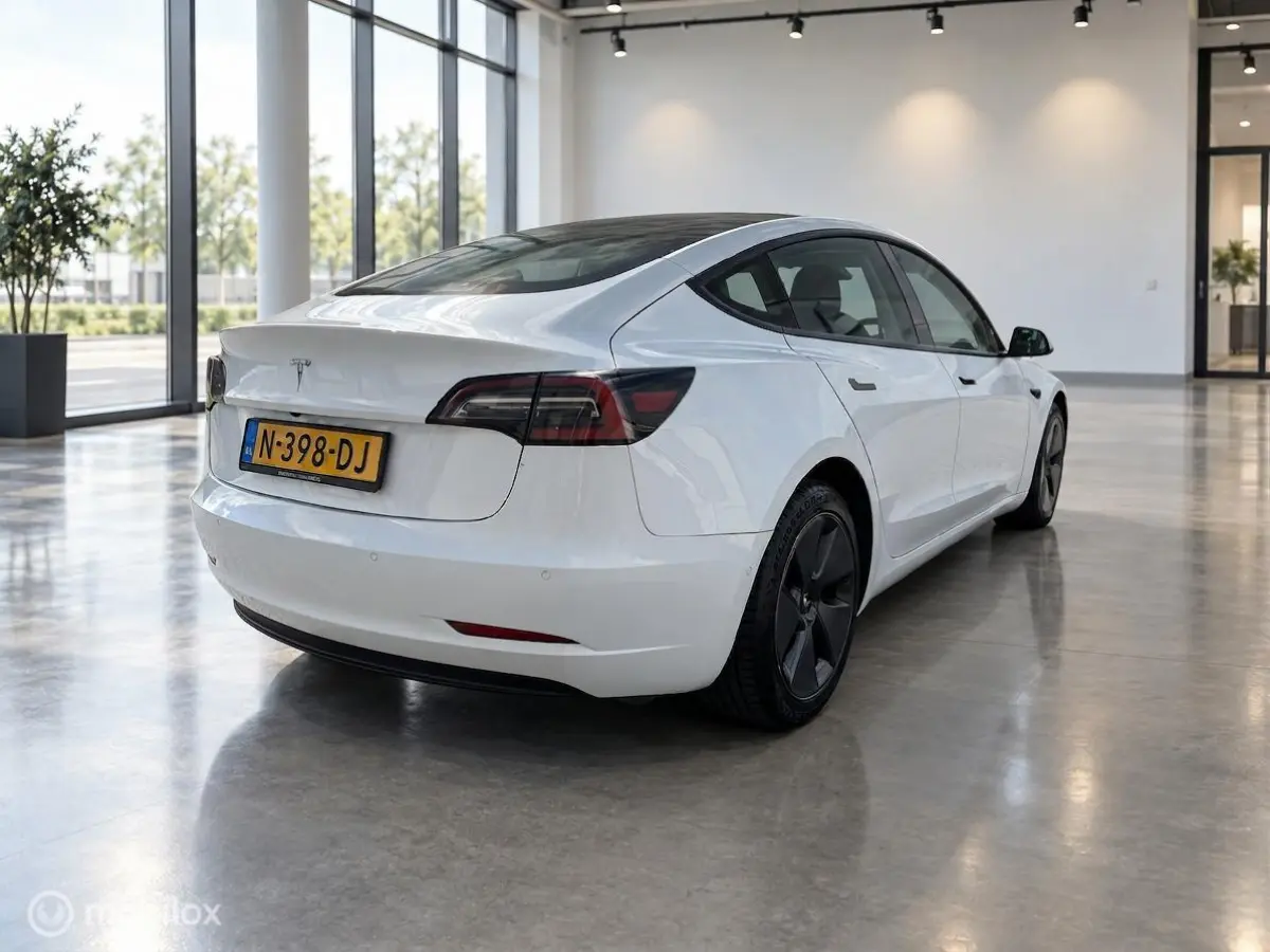 RWD Plus 60kWh LFP | Trekhaak 1.000kg | Pearl White | 09/2021