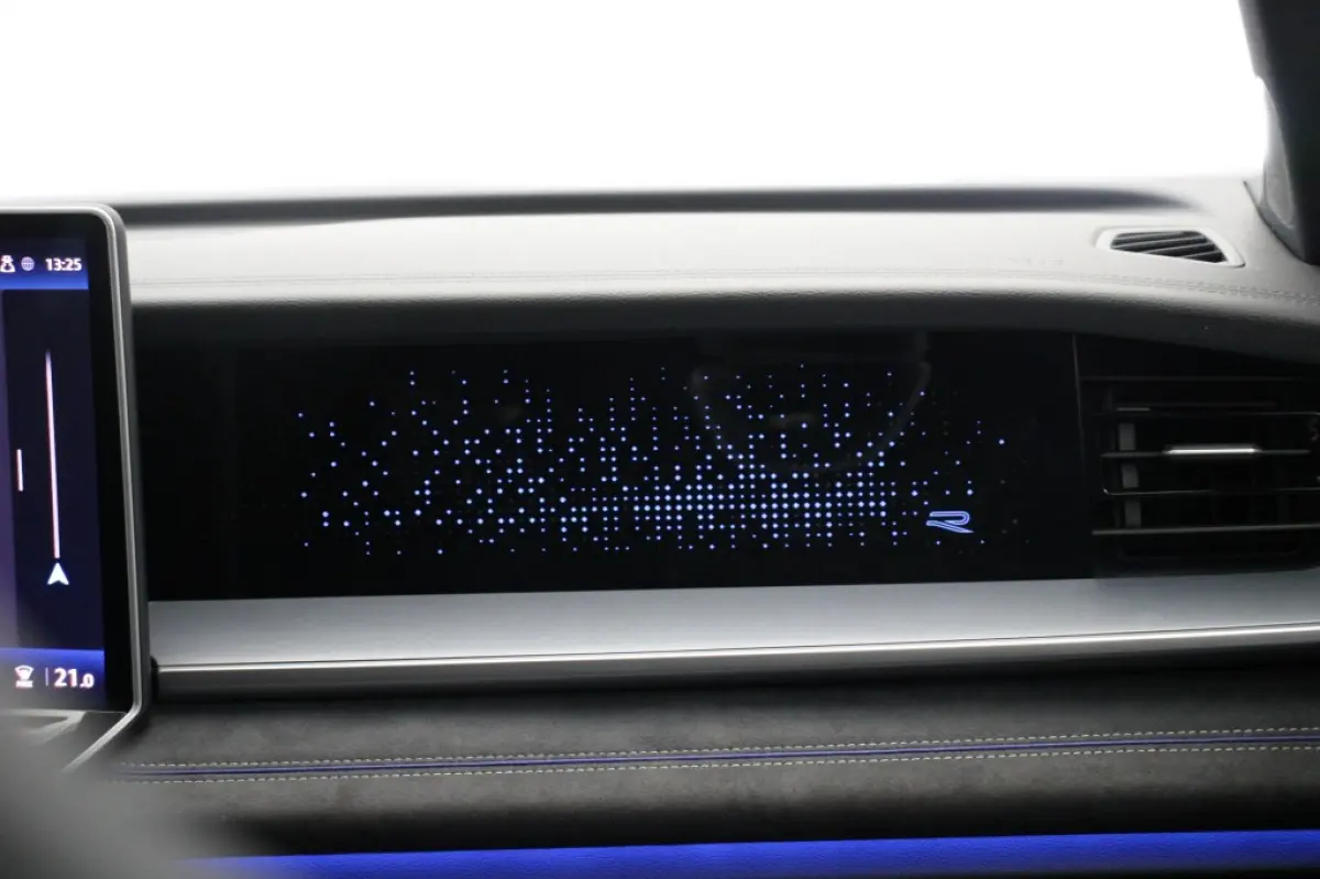 1.5 eTSI R-Line Edition 7 Persoons Automaat - NL Auto origineel